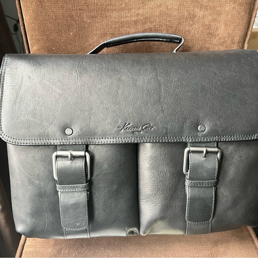 Kenneth Cole NEW flap over portfolio MacBook case